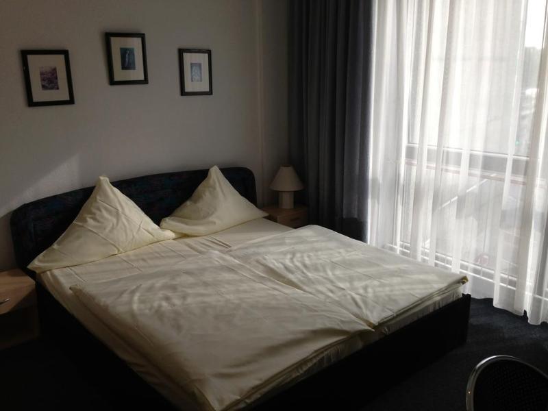 Hotel Schwarzer Baer Hannover Exterior photo